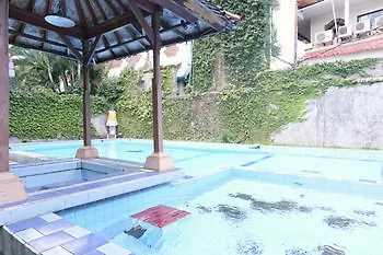 Reddoorz @ Poppies Lane 1 Guest House Kuta