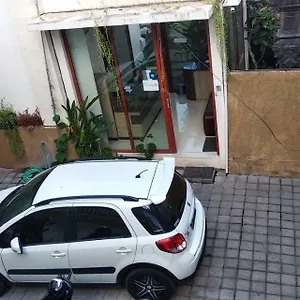 D'pande Kuta Guest house