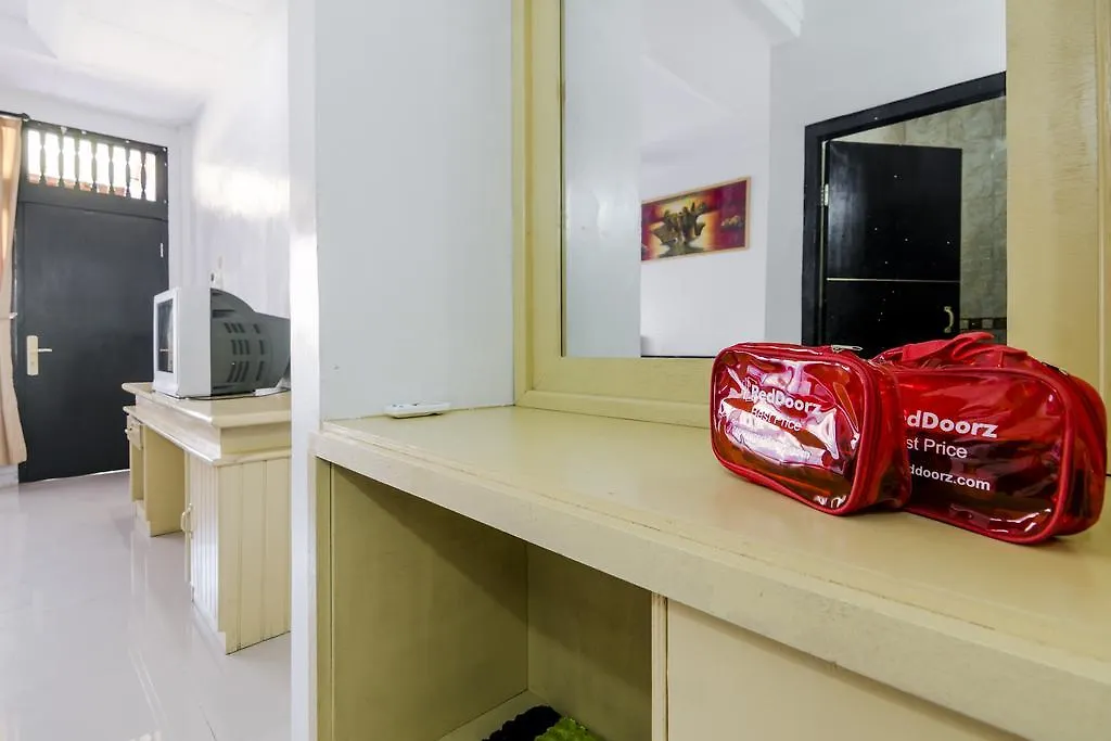 Reddoorz @ Poppies Lane 1 Guest House Kuta